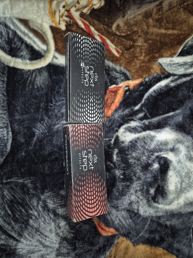 Electroharmonics Next Step Expression Pedal Pedal Board Cradle Display Model