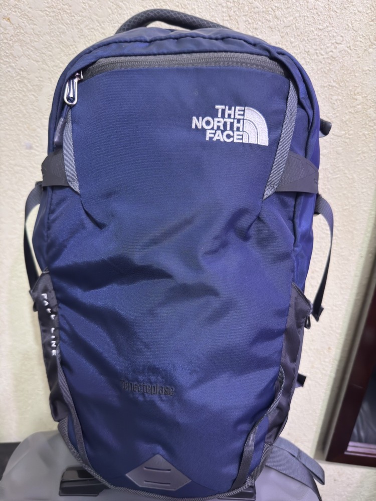 The North Face Fall Line Blue Backpack Lined Laptop  Flexvent