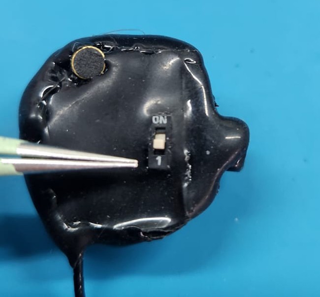 Mini UHF Spy Bug • Up to 700 m Range • Ultra-Long Battery Life • Made in Israel