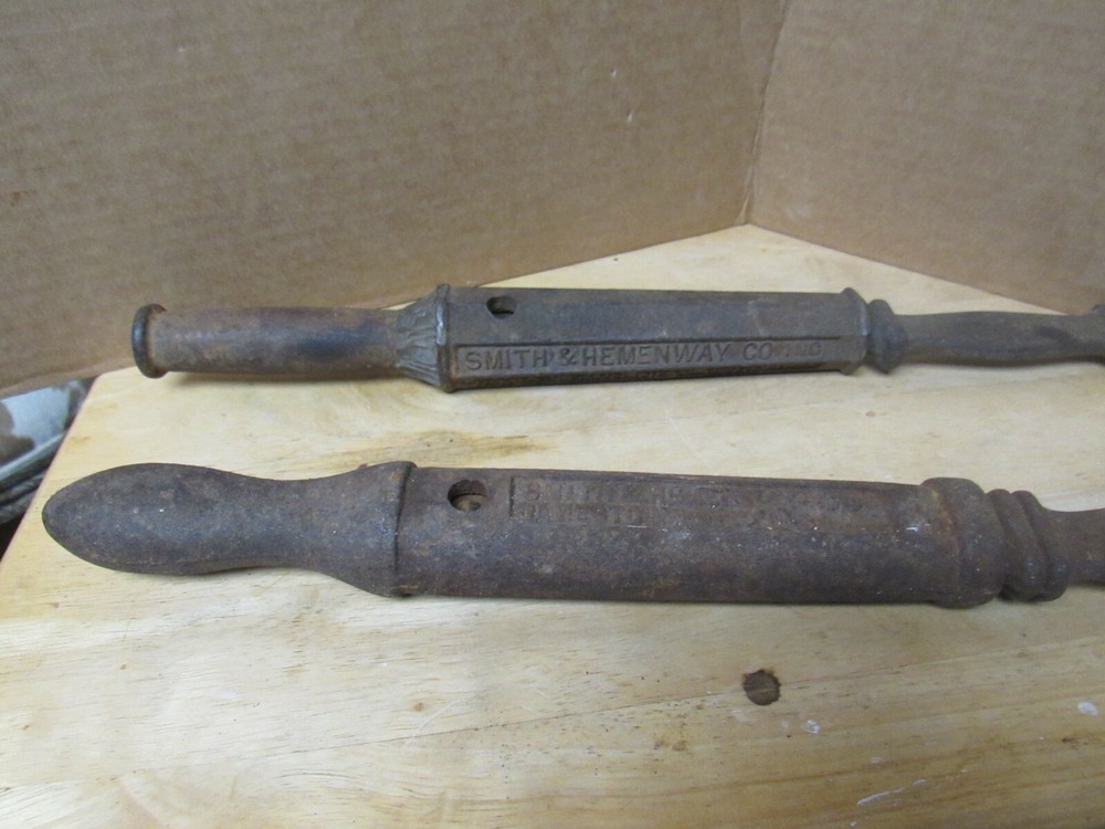 2 ANTIQUE Tools Nail Puller Extractor SMITH HEMENWAY Woodwork (J)