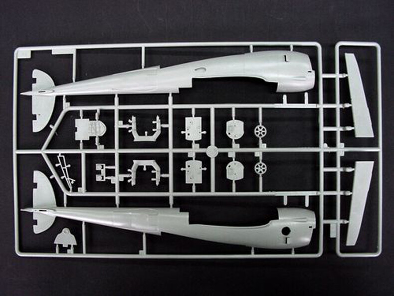Trumpeter 02227 1/32 Lockheed P-38L-5-LO lightning Plastic model kit