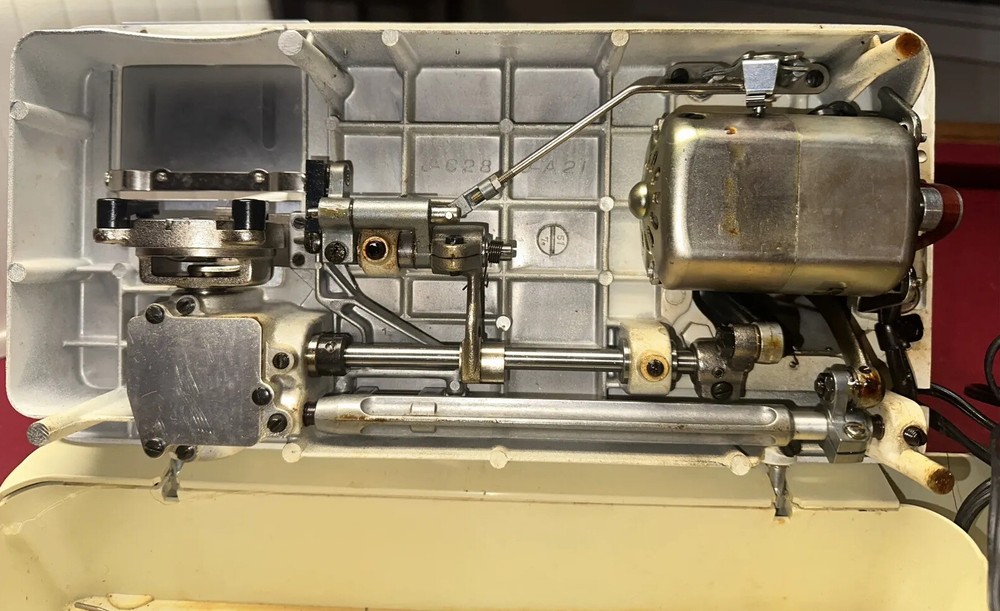 Alco Sewing Machine E56941 Allyn Model 2200