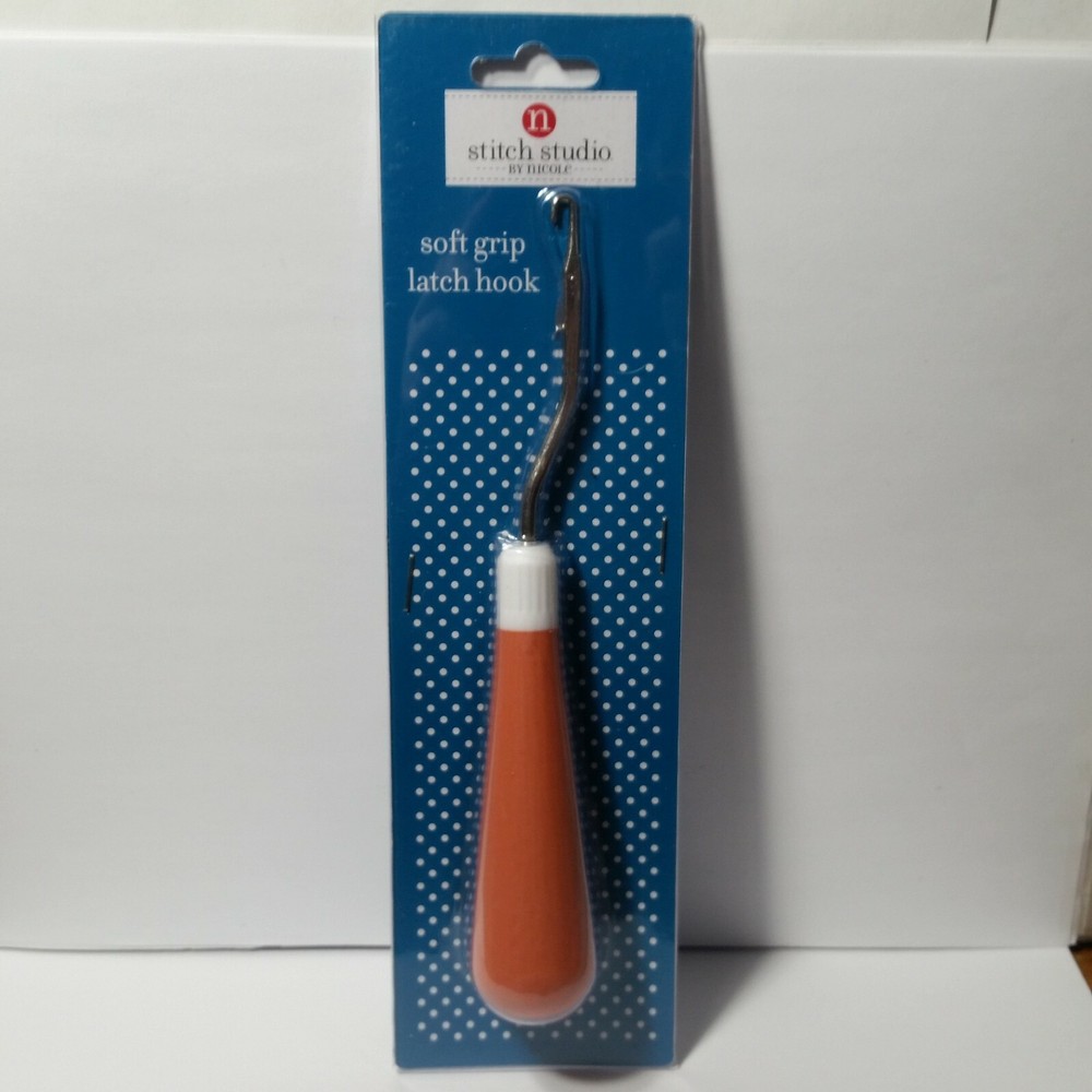 2) Soft Grip Latch Hook Stitch Studio by Nicole