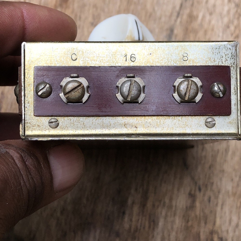VINTAGE STEREO SPEAKER SELECTOR SWITCH.