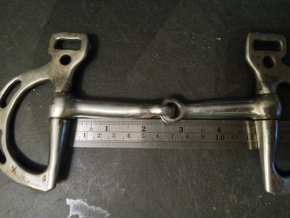 Used kimberwick Snaffle bit 4 3/4 in mouth