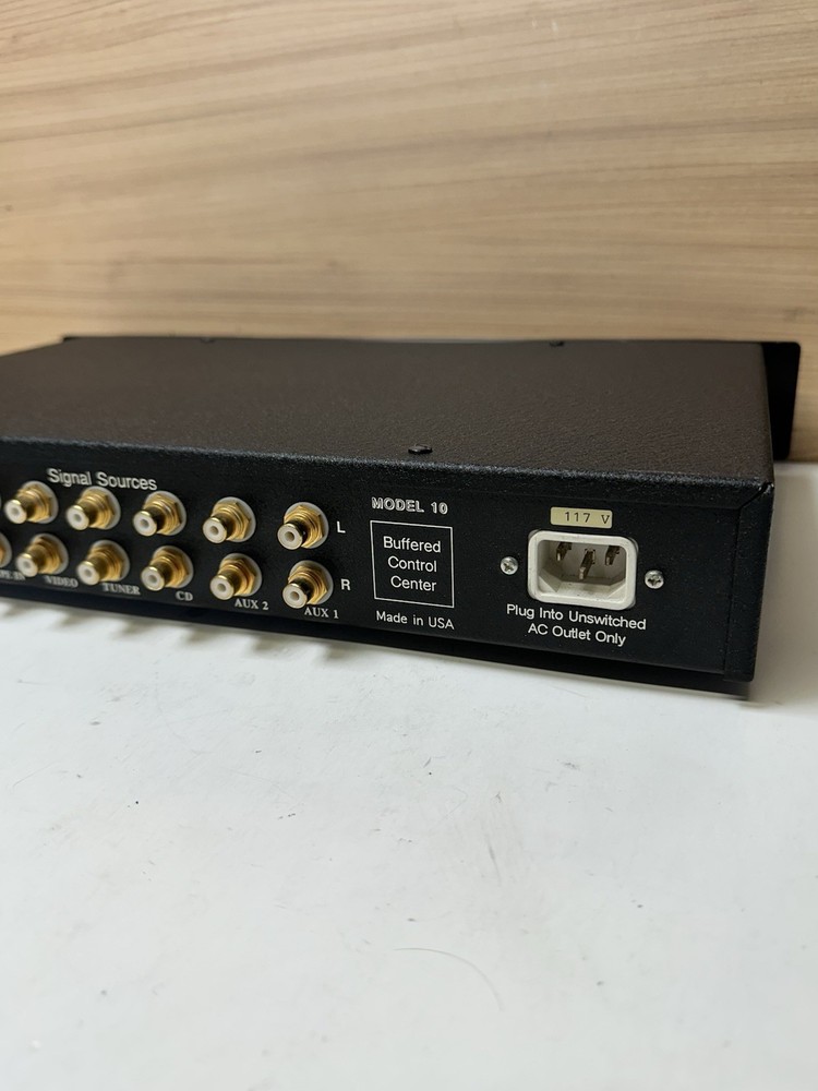 monarchy audio Buffered control center model 10