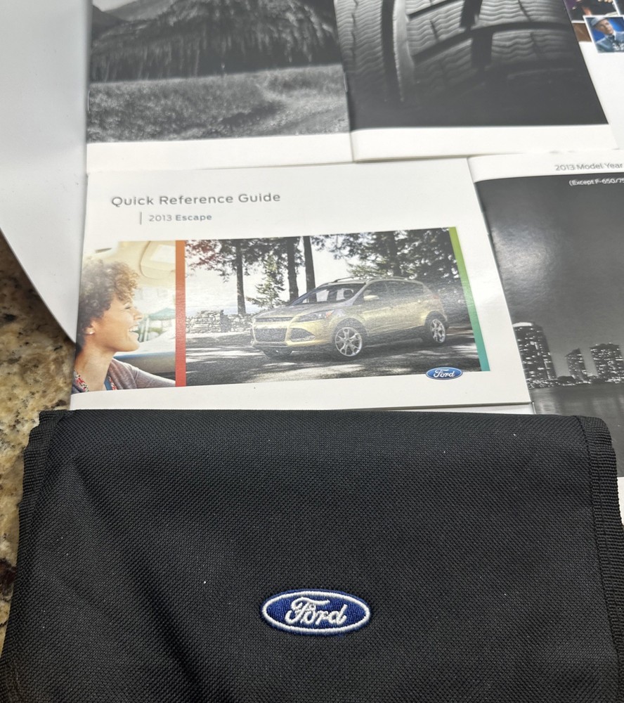 2013 FORD ESCAPE SUV QUICK REFERENCE GUIDE MANUAL SUPPLEMENT BOOKLETS with Case