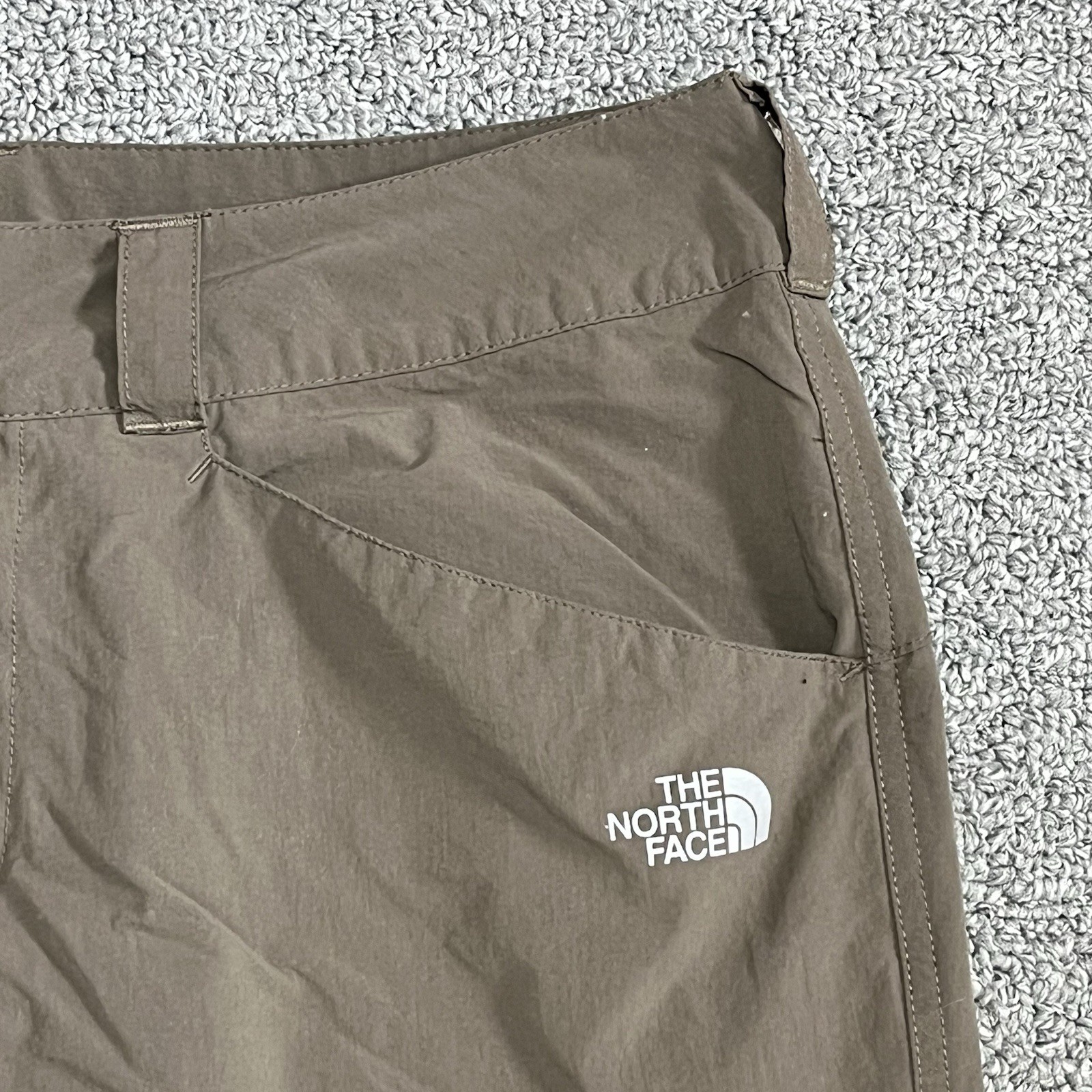 North Face Bermuda Hiking Shorts Womens Size 8 Brown Nylon Stretch Pockets