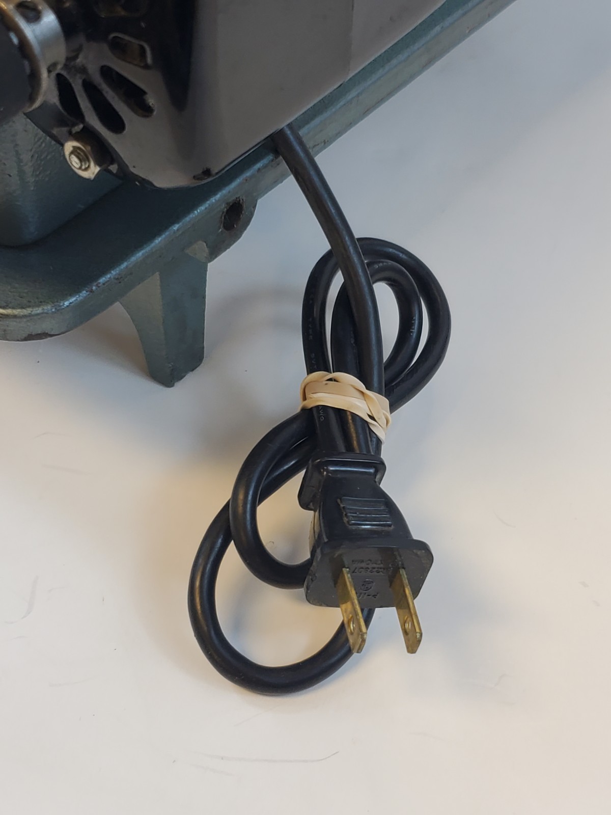 Vintage THOMPSON PW-200 Mini Walking Foot Sewing Machine (Please Read)