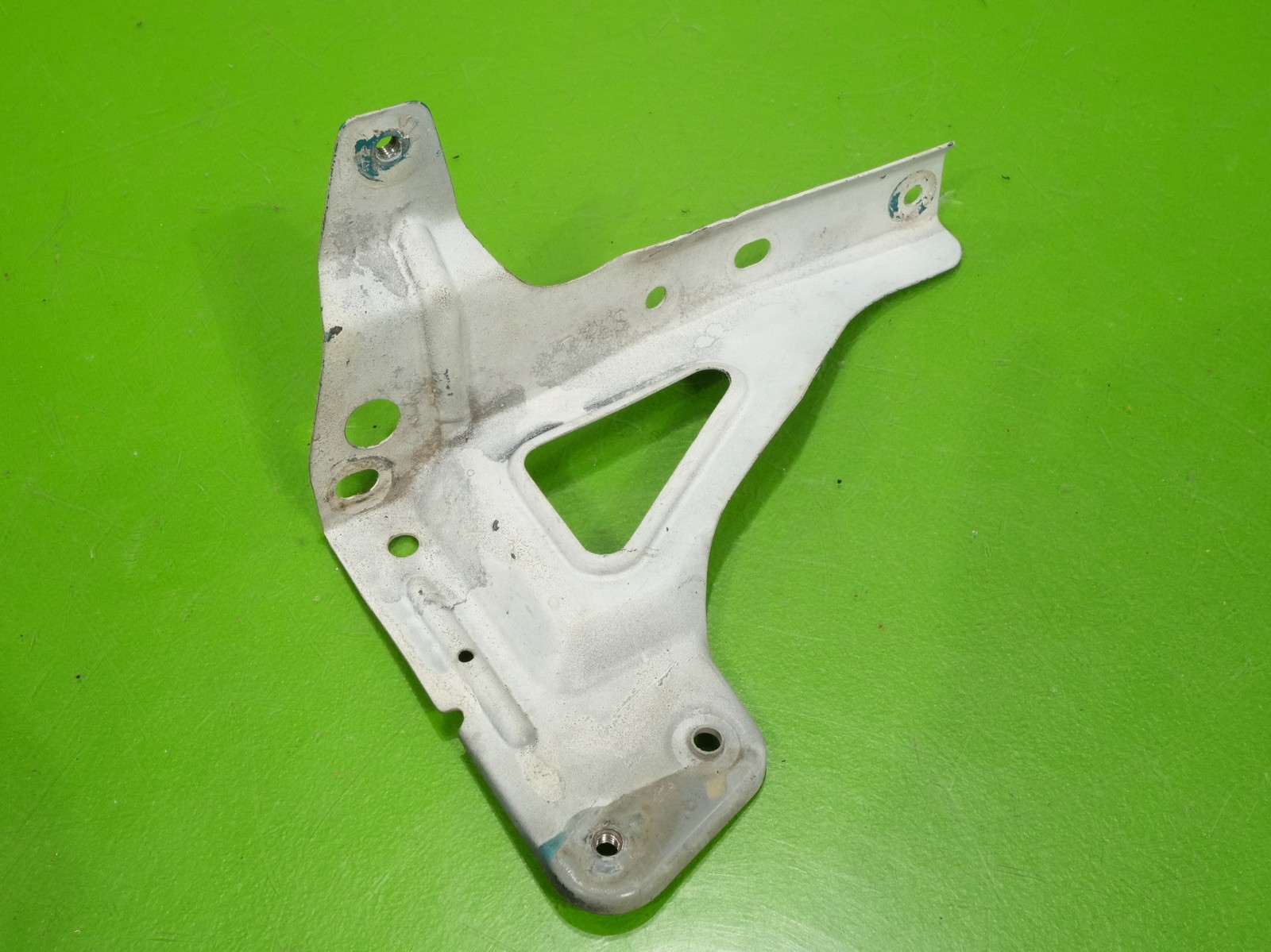 92-95 Civic coupe hatch OEM driver left fender bumper mount bracket support stay