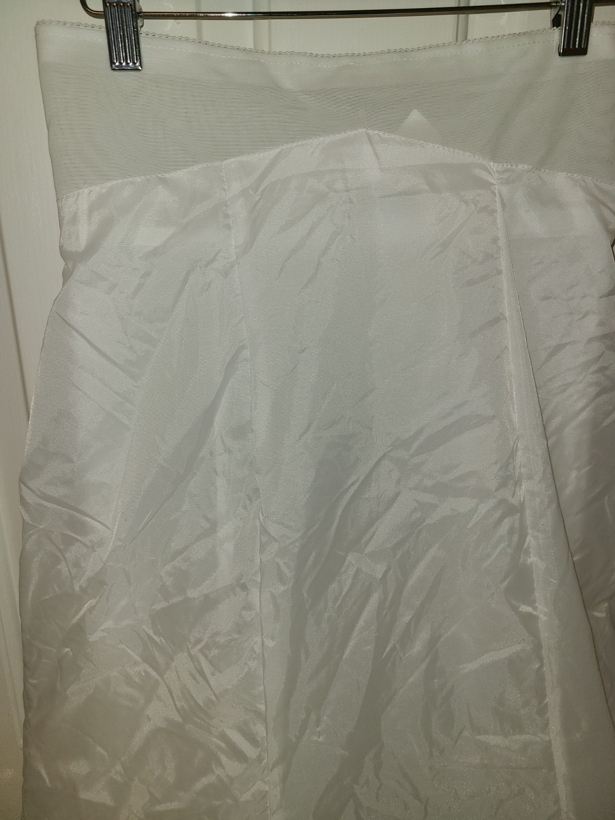 NWT Davids Bridal White Fit and Flare Slip Petticoat Size 8 Style 550 Zipper