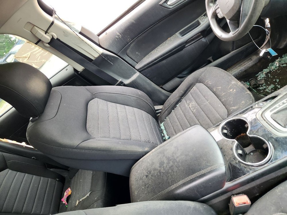 2016-2018 Ford Edge Center Dash Mounted 4.2" Display Screen
