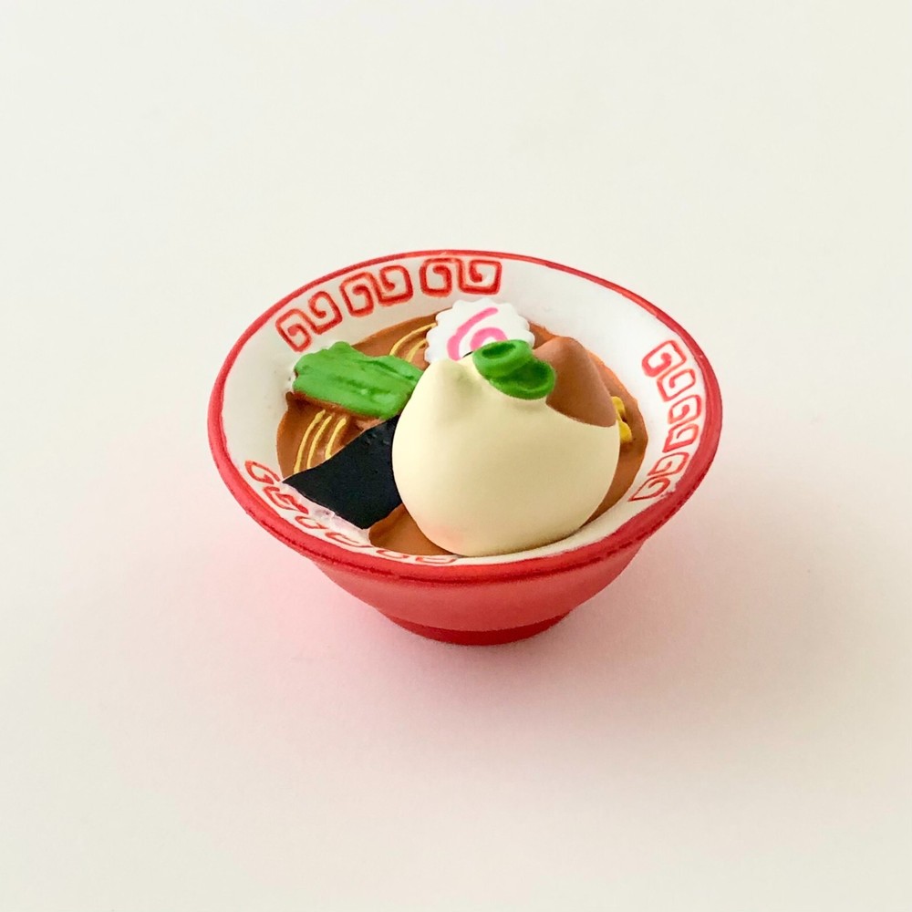 Japanese Ramen Cat / Concombre DECOLE Cat Decor / Hand Painted Cat Decor