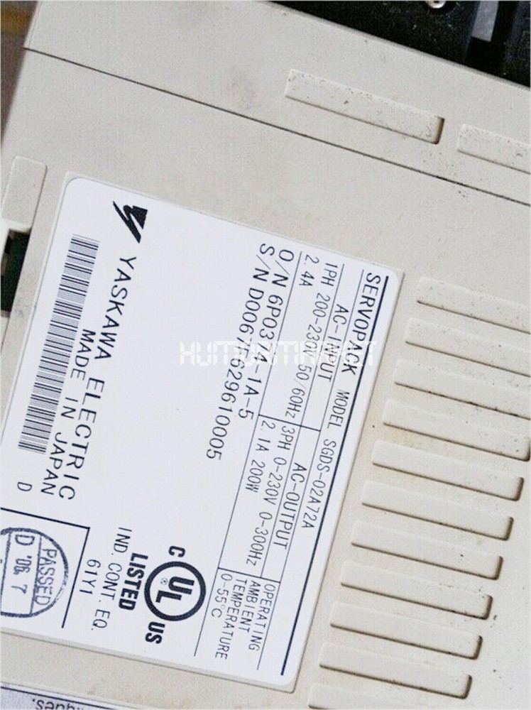 One New Yaskawa Servo Driver SGDS-02A72A