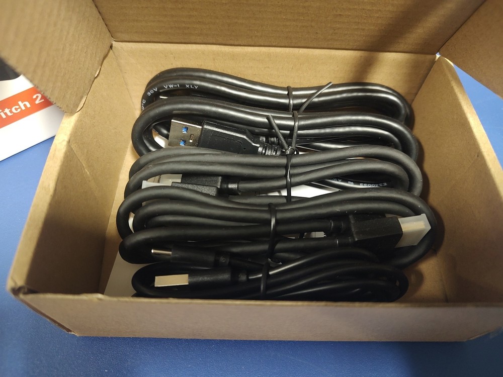 KVM HDMI USB KVM SWITCH 2 PORT BOX (NEW)