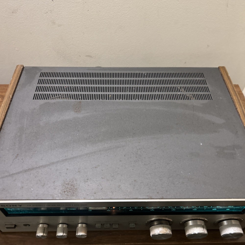 Sony FM Stereo/ FM-AM Receiver Str-2800 -Powers On - Untested