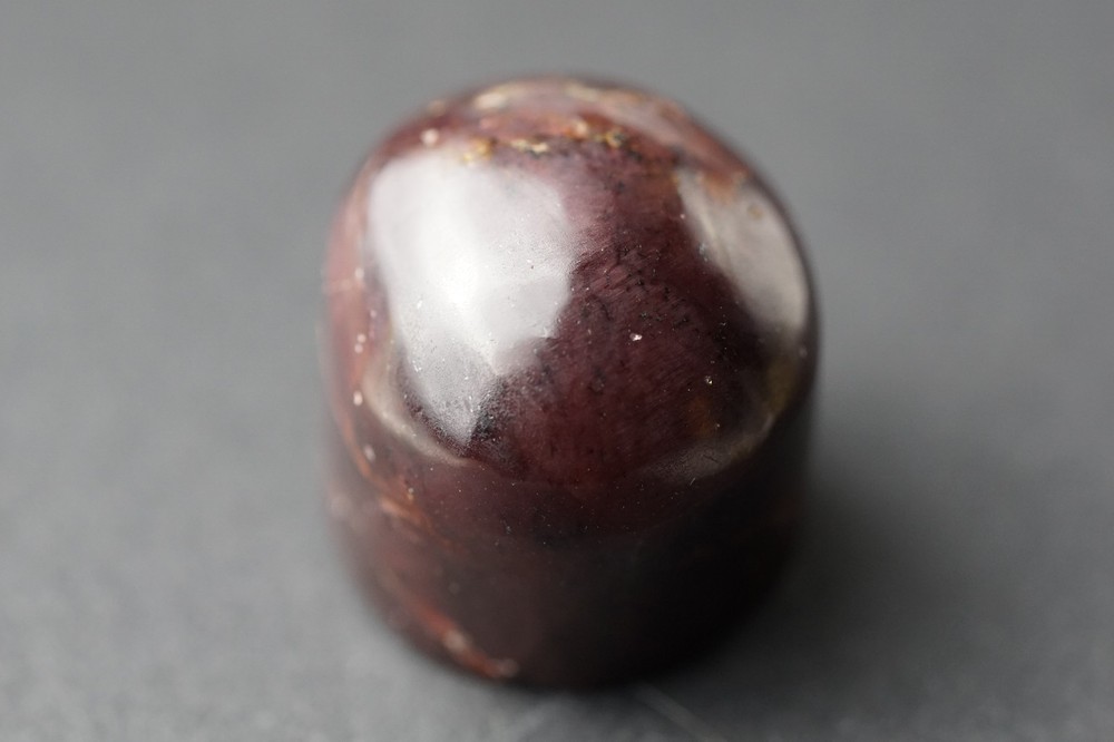 Star garnet, almandine