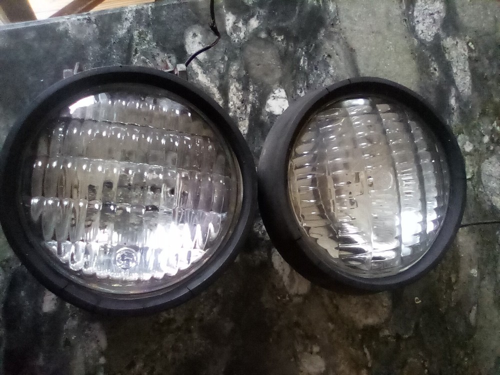 2 Vintage GROTE 6493 Tractor Headlights