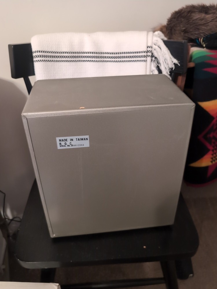 Sisco 1020 The Protector Shelf Safe