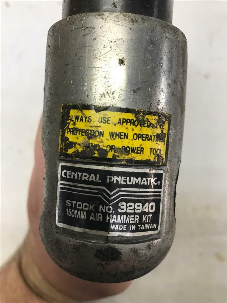 Central Pneumatic 32940 Air Hammer 150mm