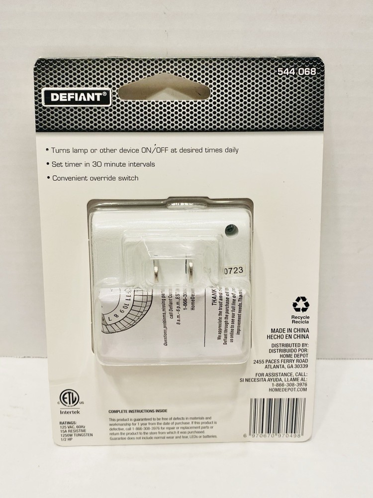 Defiant 24-Hour Indoor Plug-In Basic Mechanical Timer