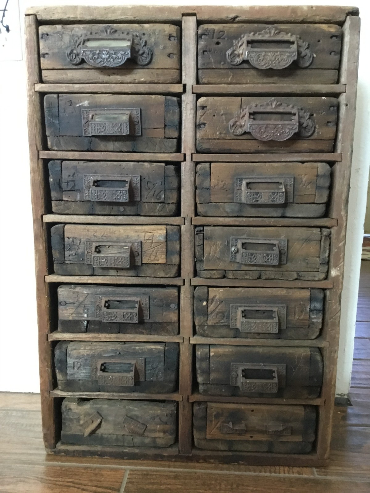 ANTIQUE APOTHECARY / HARDWARE STORE 14 DRAWER WOODEN CABINET "LOOK"