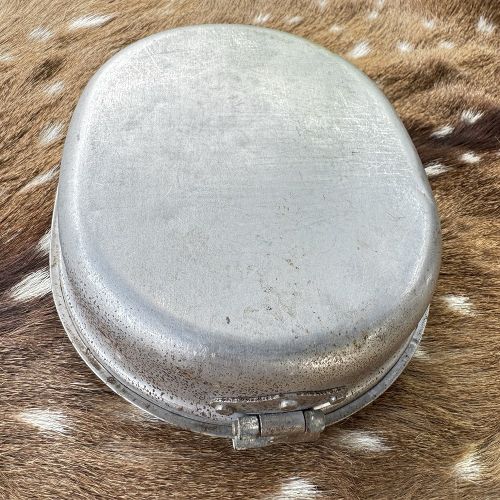 ORIGINAL WWII US ARMY & MARINE INFANTRY Mess Kit E.A.CO. 1945