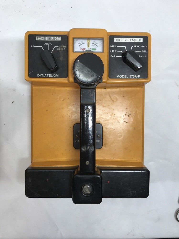 Radiodetection RD400PL with RD400 SDTx Transmitter Cable and Pipe Locator