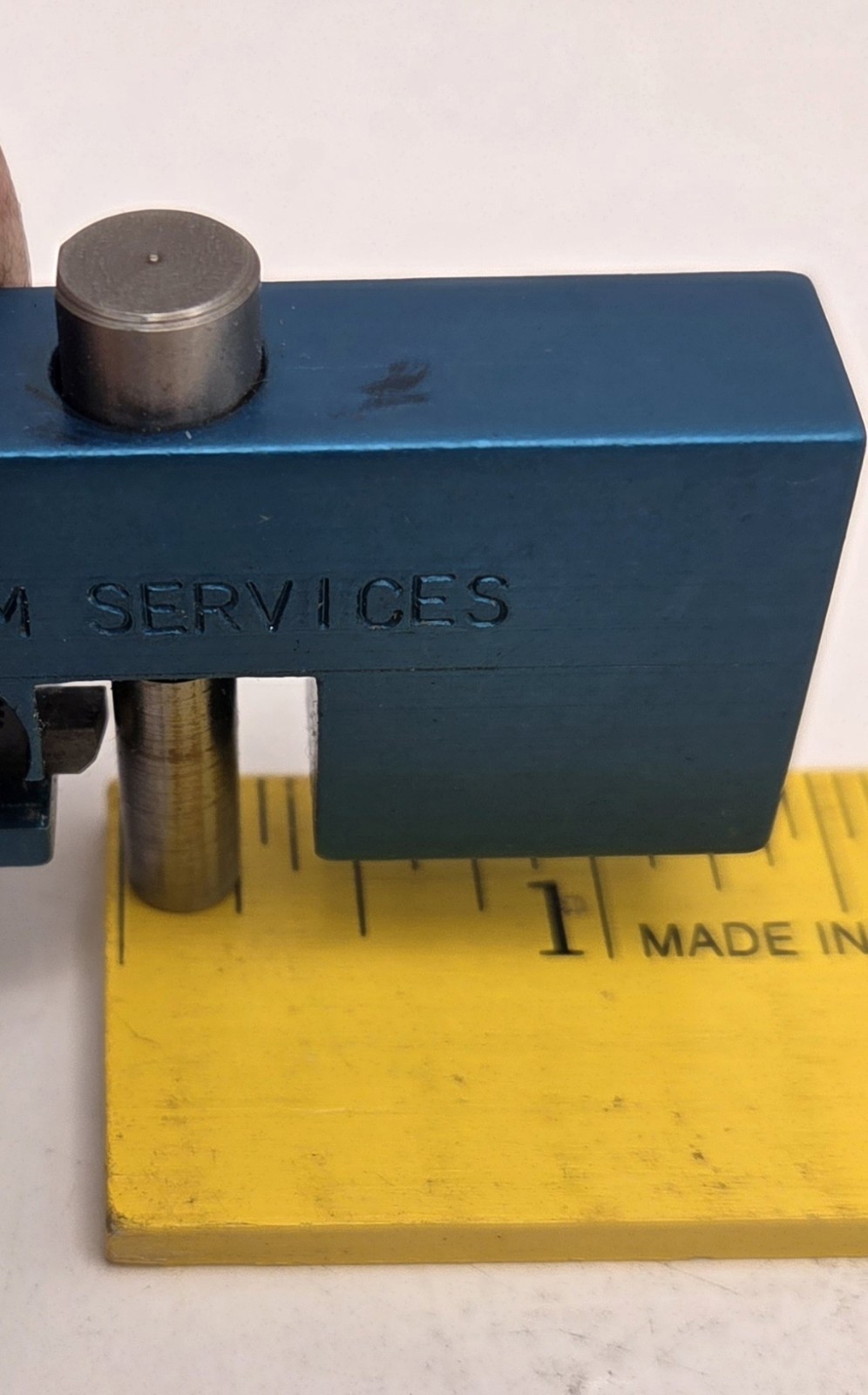 K&M PRECISION SHOOTING Outside Neck Turner