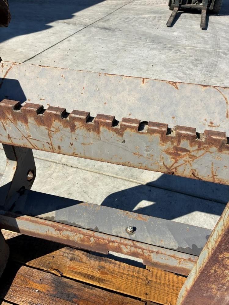Volvo L70/L90 Loader Pallet Forks Quick coupler 72"