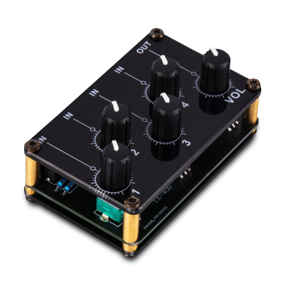 Stereo Audio Mixer With 4x 3.5mm input interfaces and 1x 3.5mm output interface
