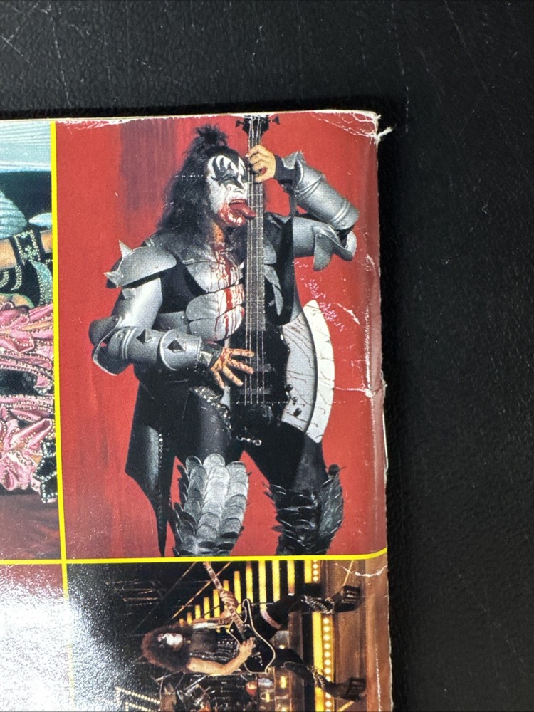 2000 METAL EDGE SPECIAL KISS THE OFFICIAL KISS FAREWELL POSTER BOOK MAGAZINE