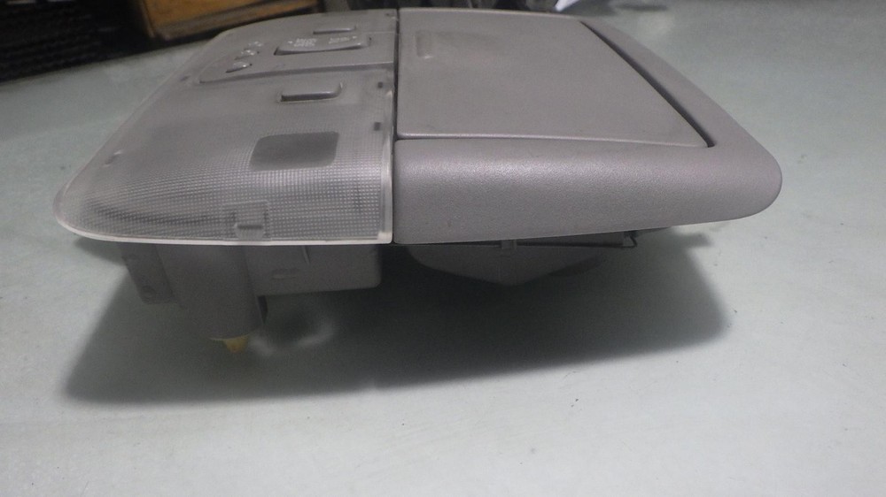 04 LEXUS ES330 Front Console roof