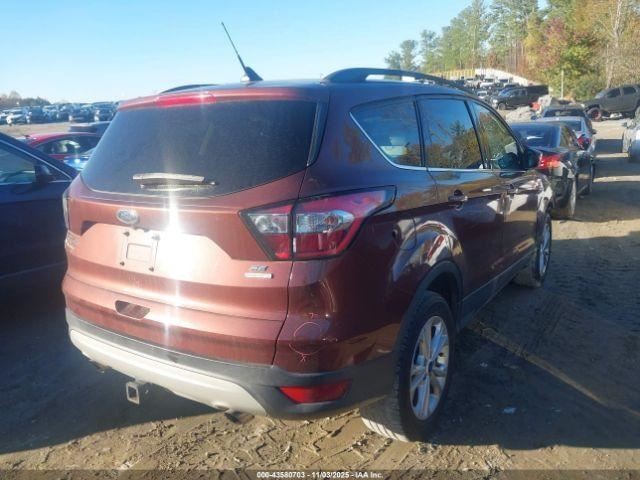 ESCAPE 2018 Glove Box 4894080