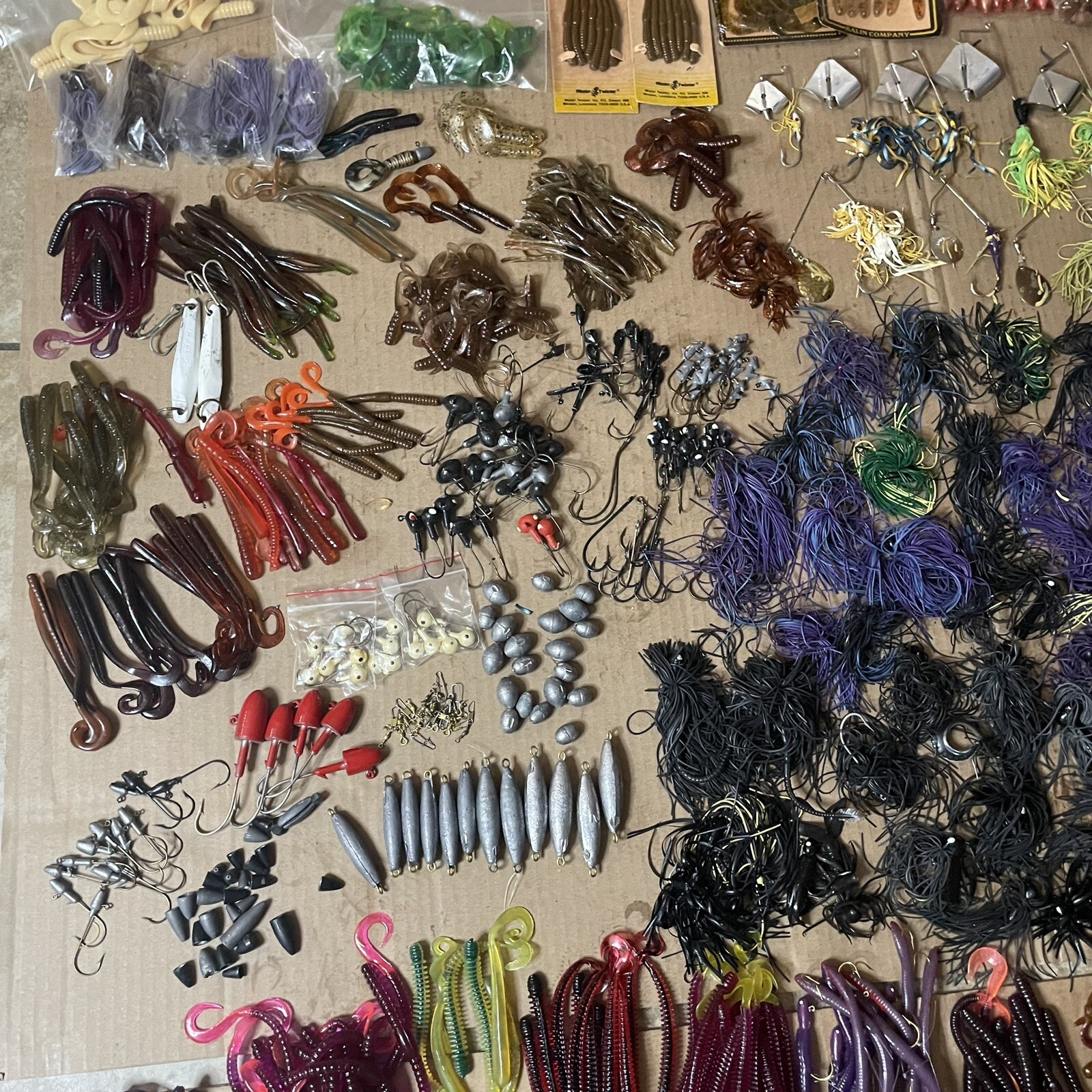 Vintage Fishing Lot Jig Heads Spoons 3 Tackle Boxes Plano Fenwick 100s Of Pcs