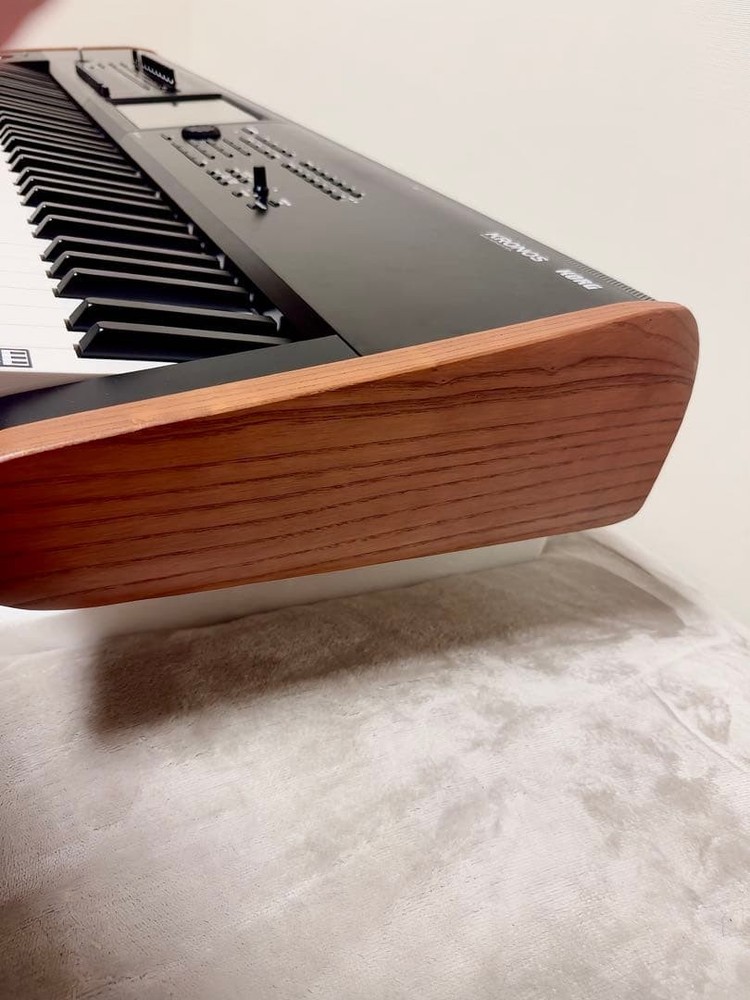 Korg Kronos 2 73-Key Music Workstation