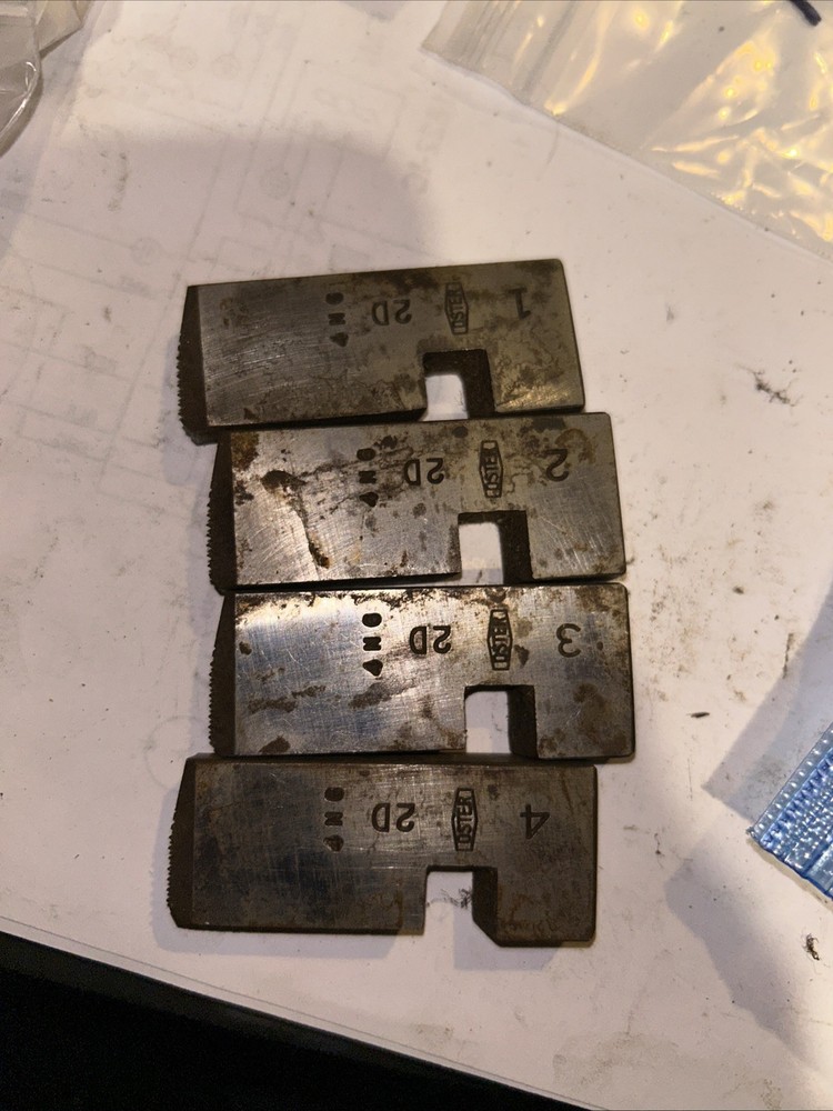 OSTER Pipe Threading 2D Dies, For 1/4” & 3/8”