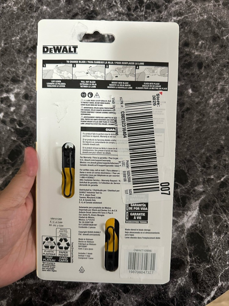 Dewalt Folding Utility & Pocket Knife Set DWHT10996