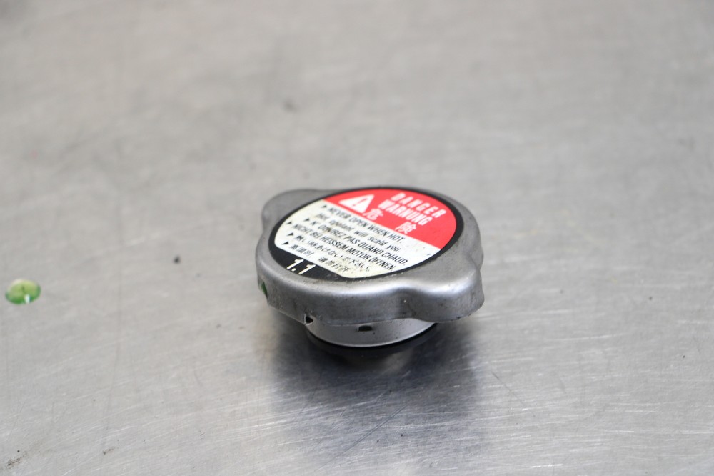 02-05 HONDA CB900F CB900 RADIATOR CAP