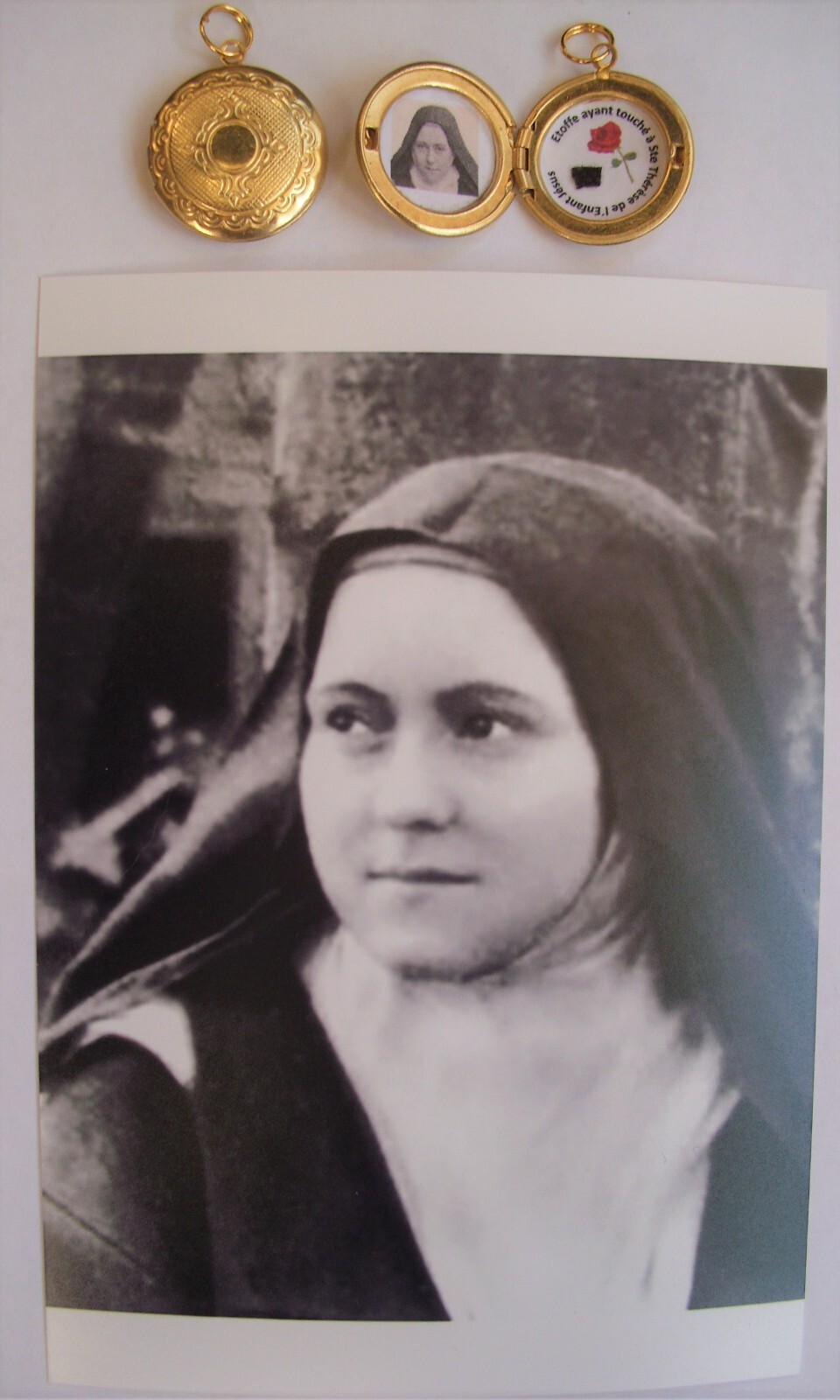 Saint Therese of Lisieux relic locket--beautifully detailed!