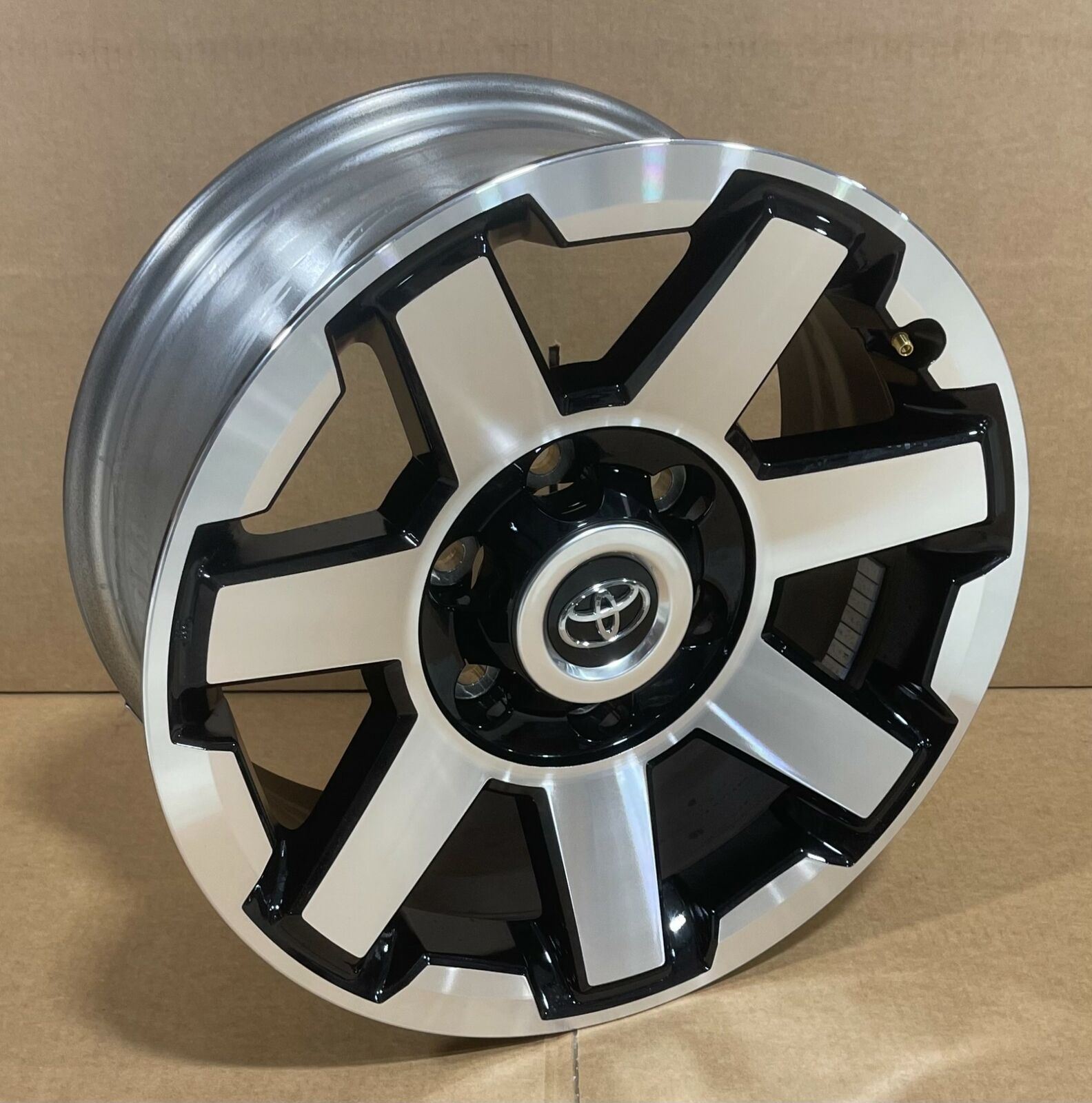 Set of 4 USED 17 x 7.5 Toyota 4Runner FJ Cruiser Black Machined Takeoff Wheels