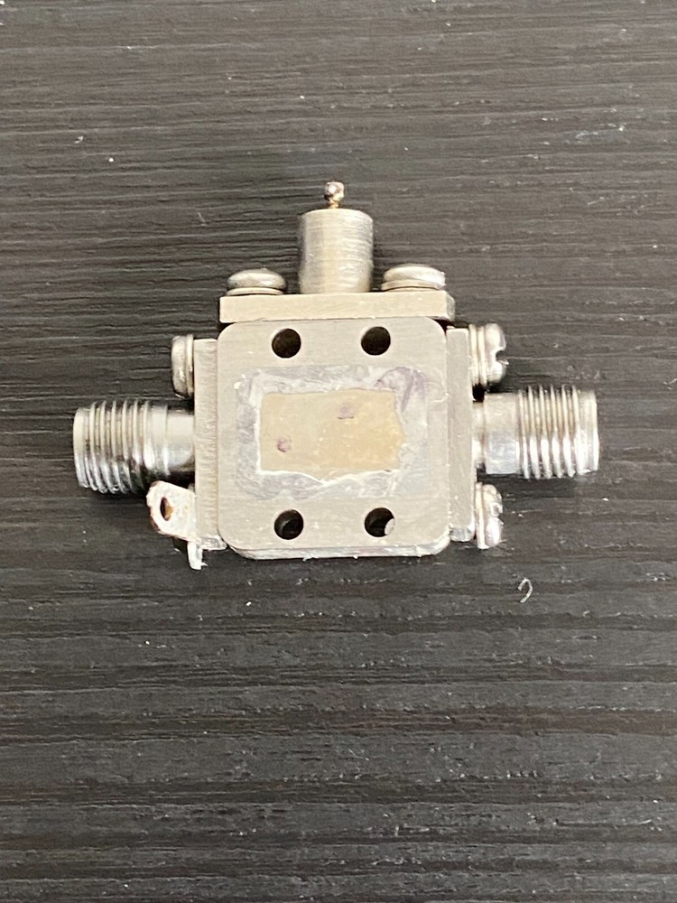  MICROWAVE AMP 0.2 - 3GHz 24 dB gain 