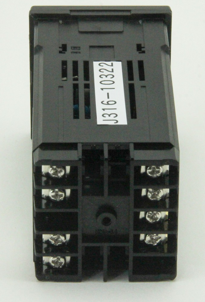 10322 RKC REX-C100 TEMPERATURE CONTROLLER C100FK02-V*GN