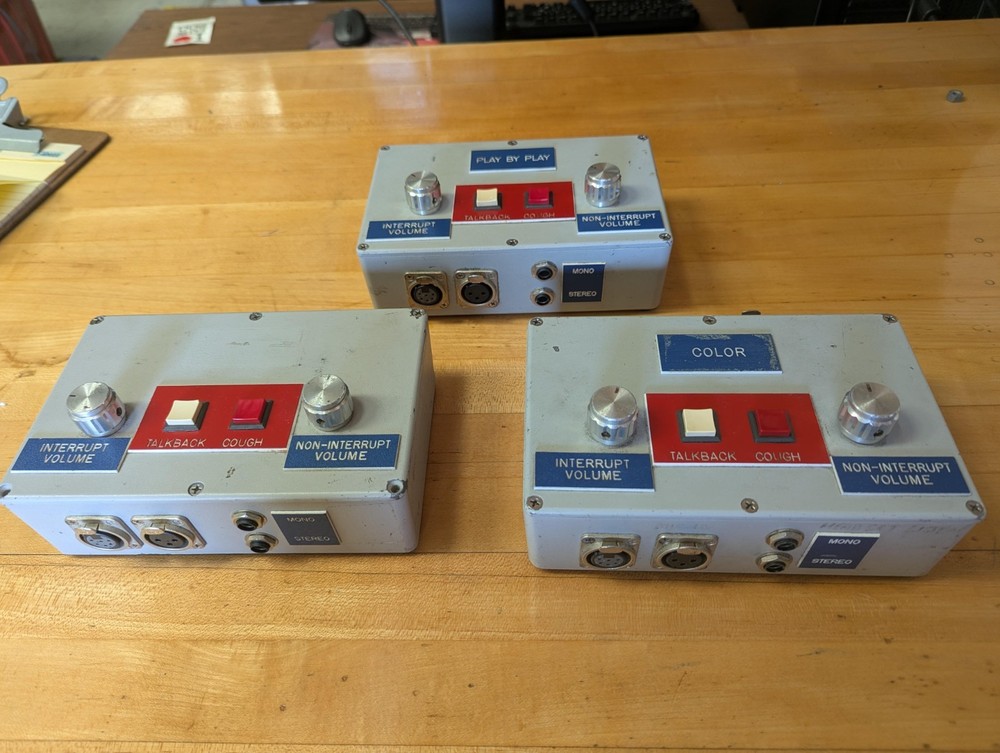 Daltech COLOR Announcers Talkback Box w/Cough Button