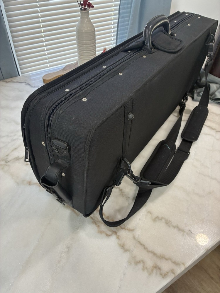 VIOLA Hard Case 16 16.5 With Hygrometer Backpack Carrying Case