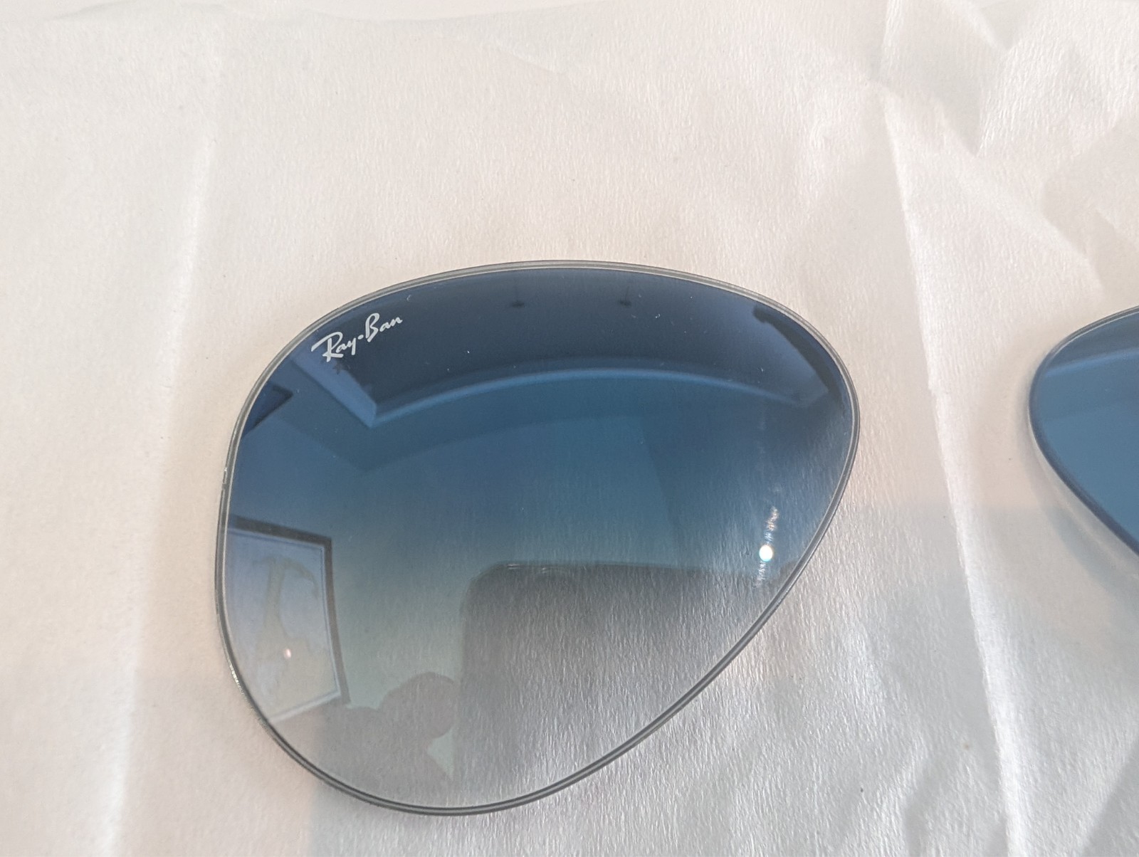 New Original Ray-Ban Authentic RB3025 56mm Blue Gradient Lenses