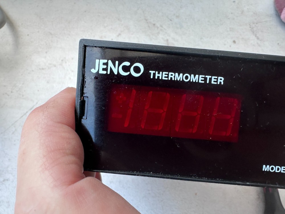Jenco 768 Digital Panel Thermometer