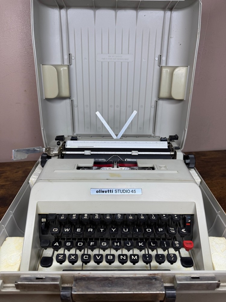 Nice! Serviced 1973 Olivetti Studio 45 Fully Functional Portable Typewriter