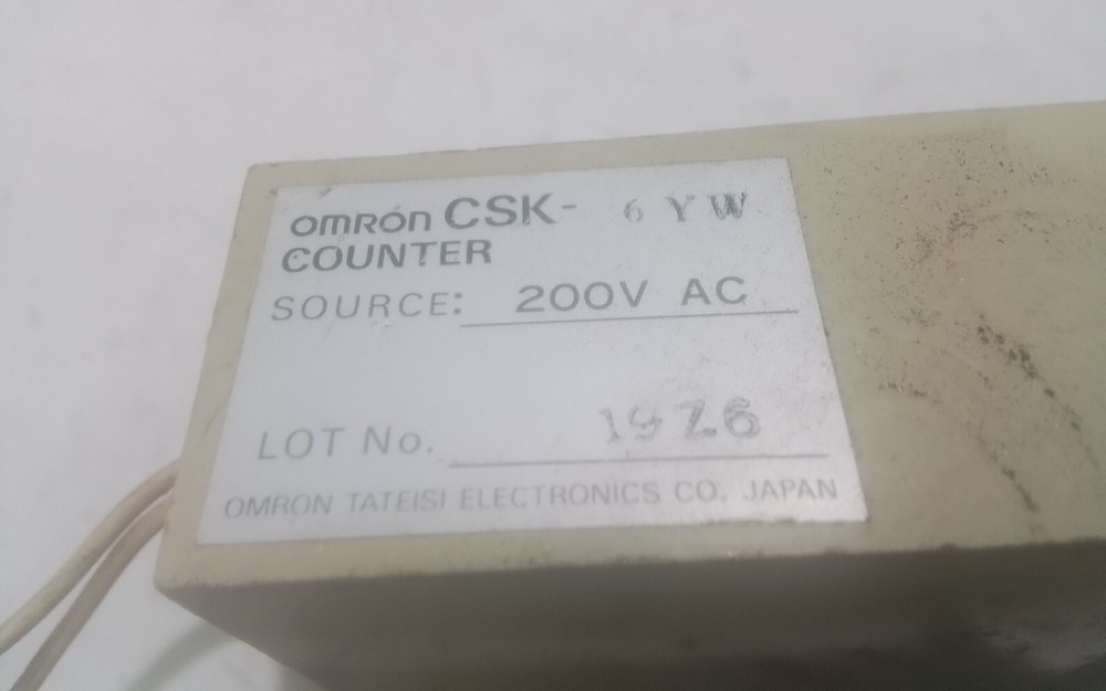 OMRON CSK-6YW COUNTER 200V AC (E3A4)
