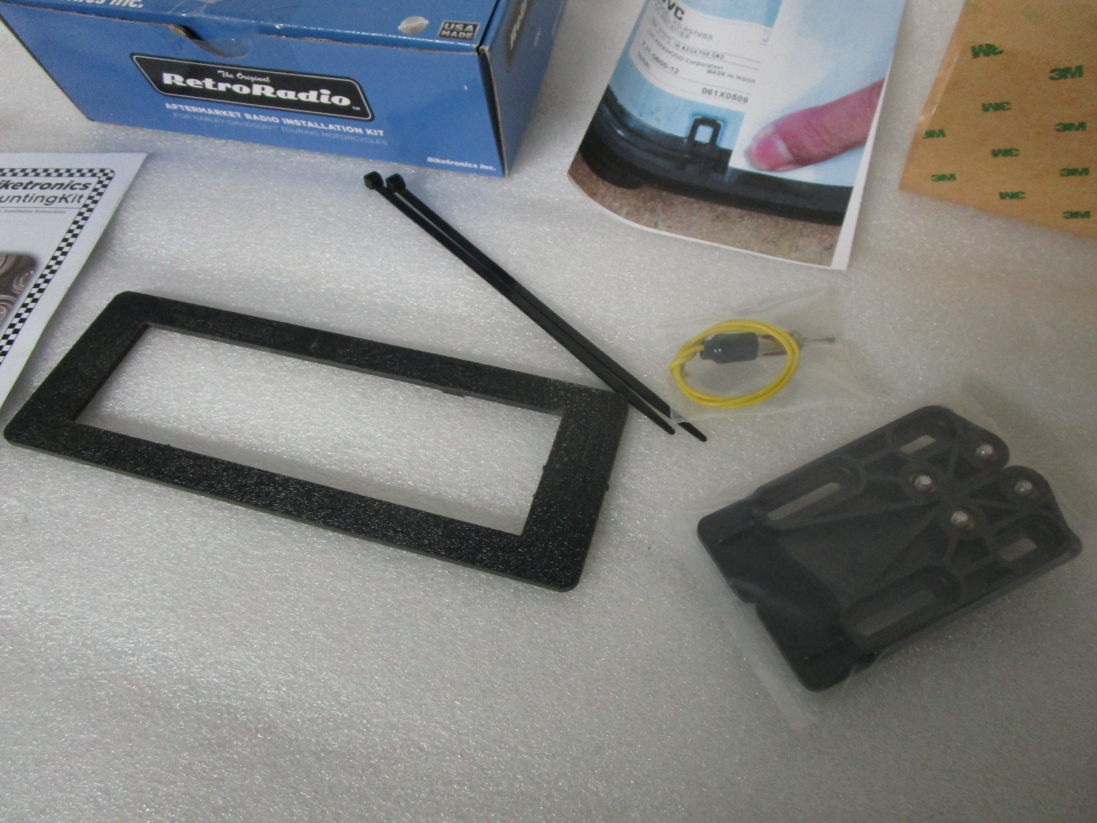 Biketronics Aftermarket Radio Installation Kit for 96-13 Harley Touring Models